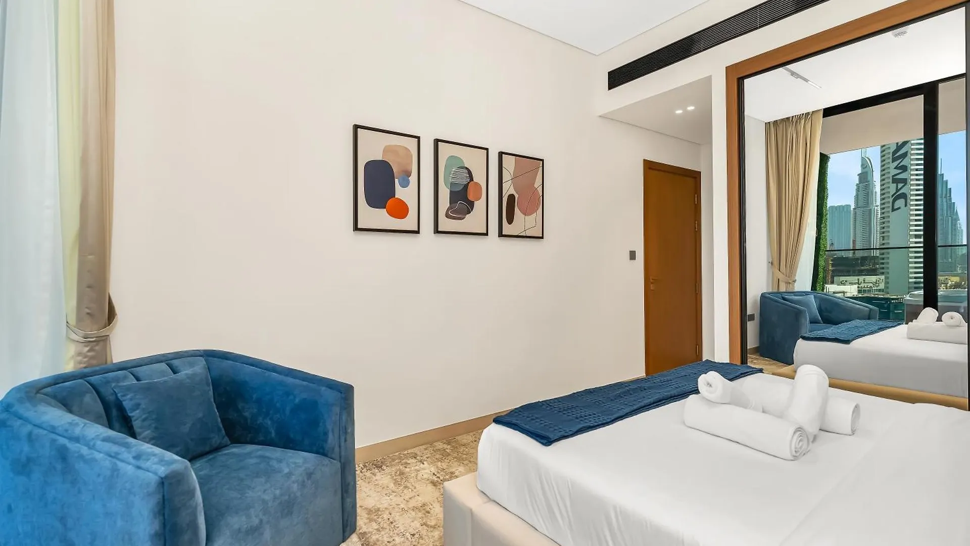 Chic 1Br Burj Khalifa Views Private Jacuzzi Apartment Dubai