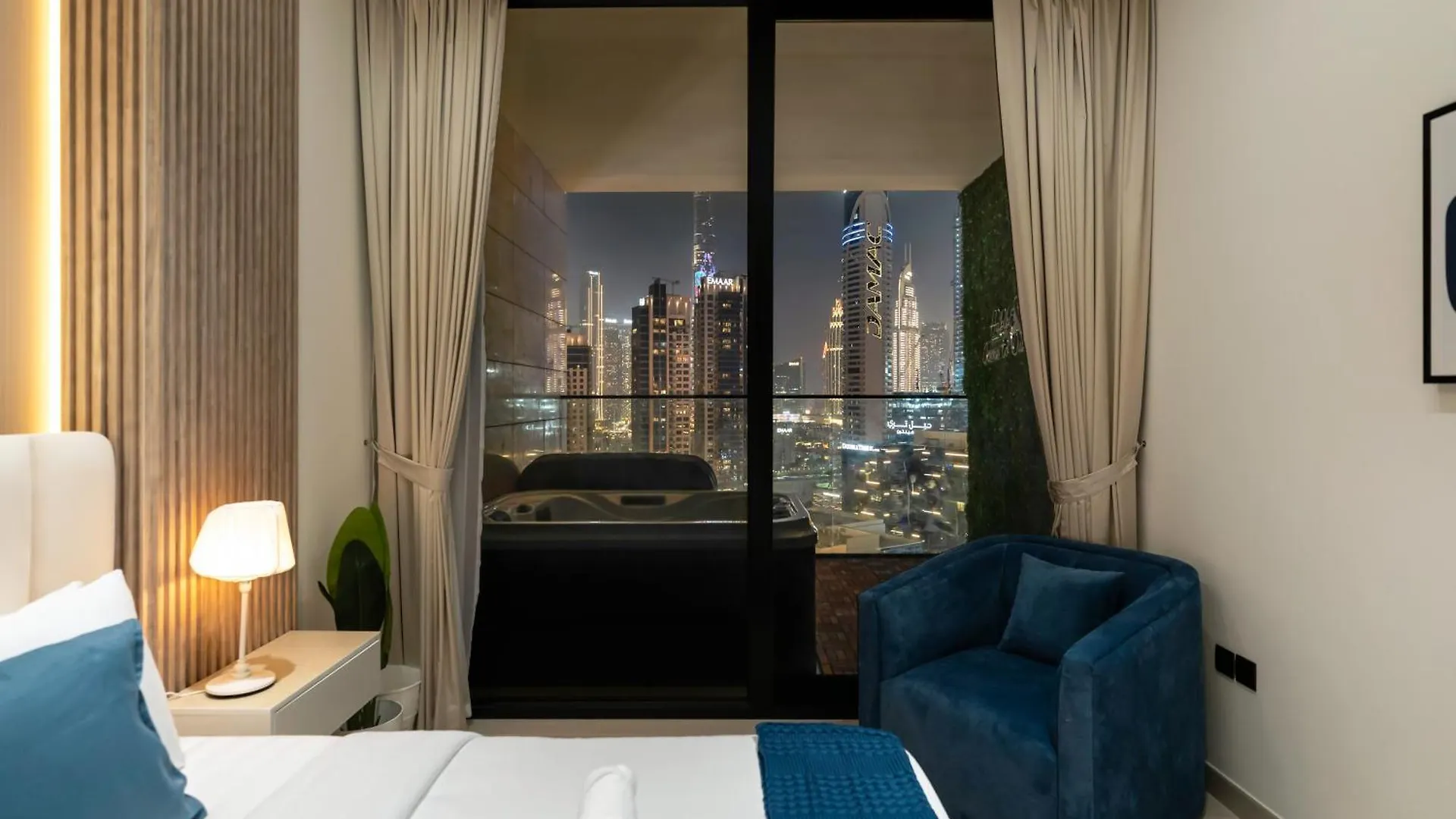 Chic 1Br Burj Khalifa Views Private Jacuzzi Apartment Dubai