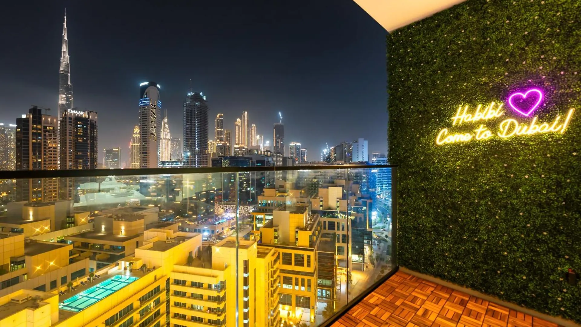 Chic 1Br Burj Khalifa Views Private Jacuzzi Apartment Dubai