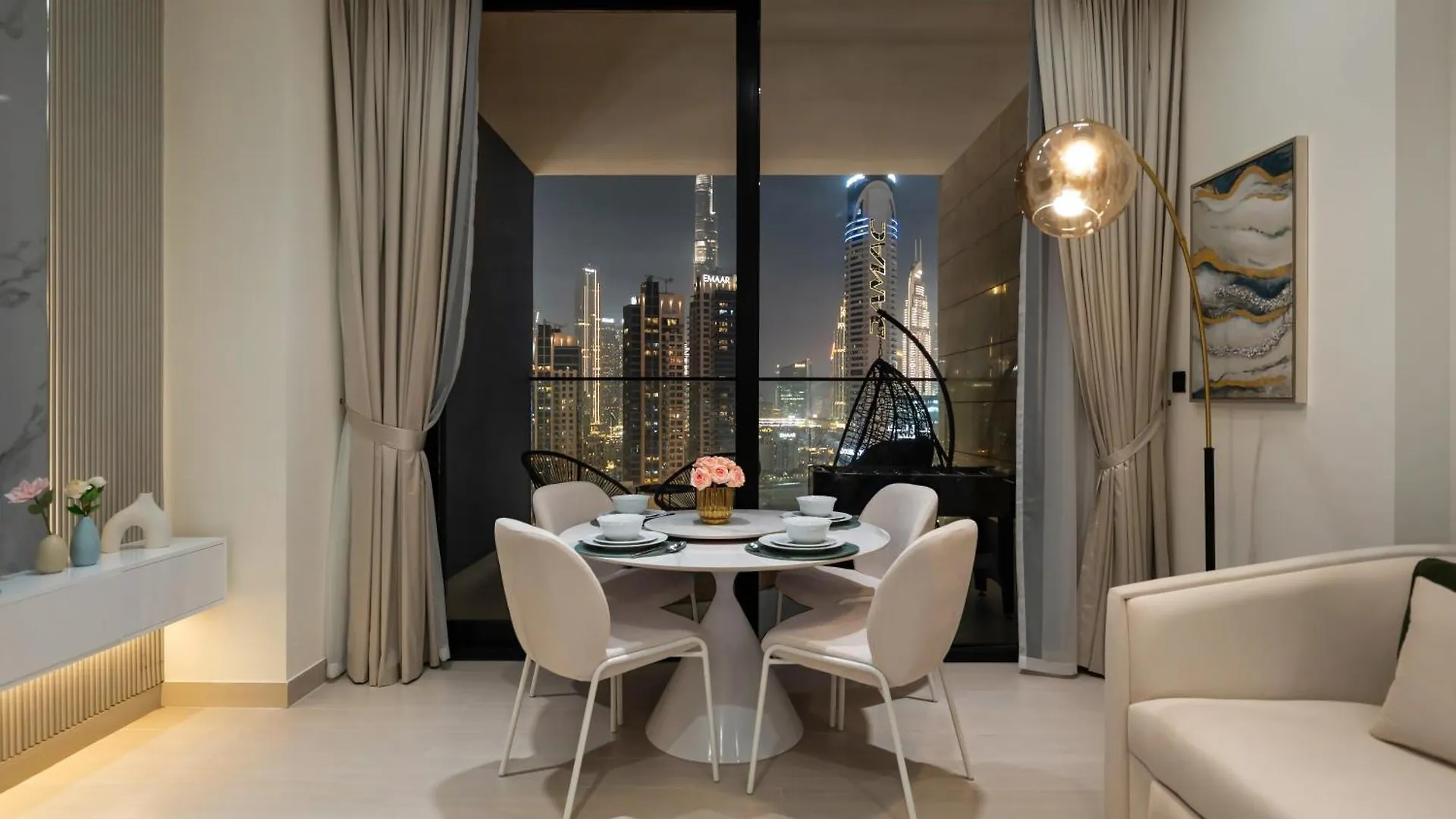Chic 1Br Burj Khalifa Views Private Jacuzzi Apartment Dubai