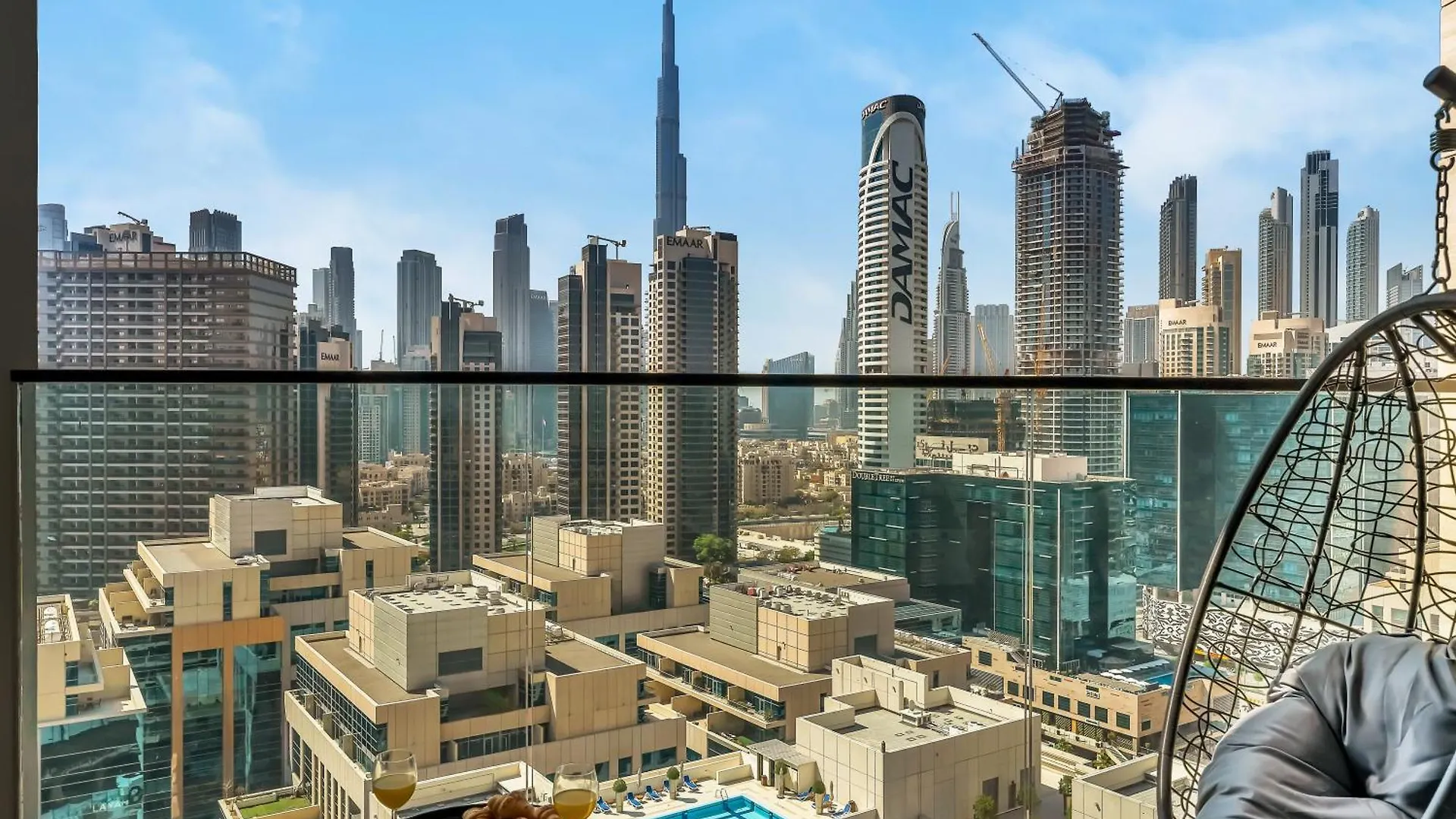 Chic 1Br Burj Khalifa Views Private Jacuzzi Apartman Dubaj